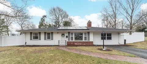 97 Errol Rd, Brockton, MA 02302