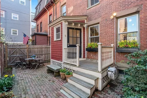 5 Salem St # R, Boston, MA 02129