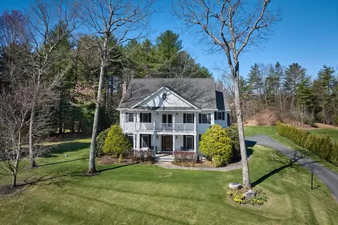 11 Dayton Ln, Amherst, MA 01002