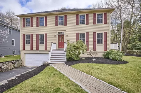 427 Pond St #A, Boston, MA 02130