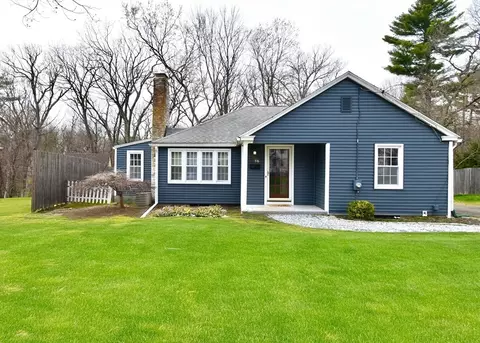 Exterior - 106 Hartwick St, Springfield, MA 01108 photo 2 of 6