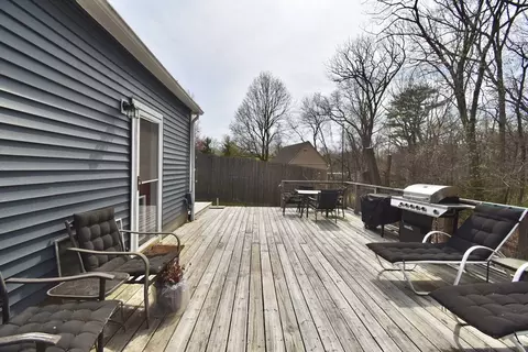 Exterior - 106 Hartwick St, Springfield, MA 01108 photo 5 of 6