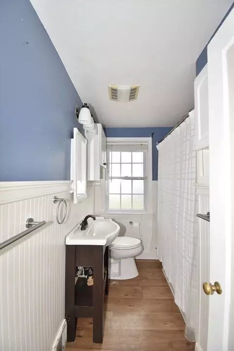 Bath - 106 Hartwick St, Springfield, MA 01108 photo 2 of 2