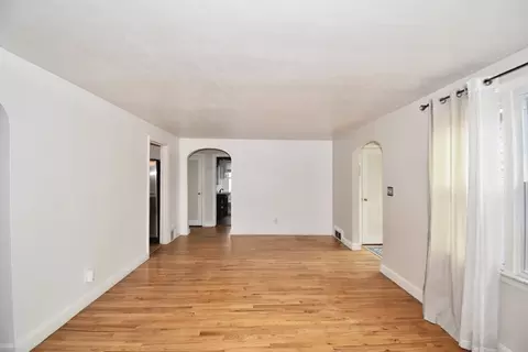 Living - 106 Hartwick St, Springfield, MA 01108 photo 3 of 5