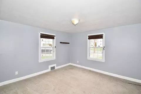 Bedroom - 106 Hartwick St, Springfield, MA 01108 photo 4 of 5