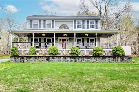 87 Martin, Essex, MA 01929