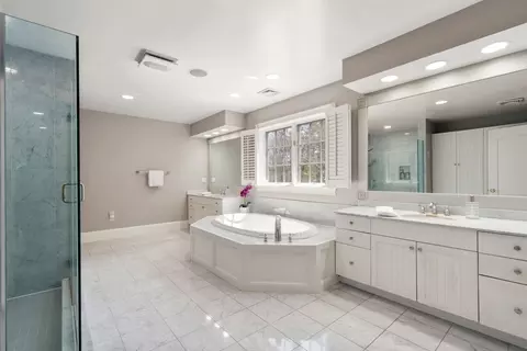 1 Beard Way, Wellesley, MA 02482 photo 24