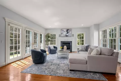 1 Beard Way, Wellesley, MA 02482 photo 15