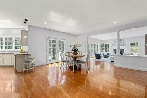 1 Beard Way, Wellesley, MA 02482 photo 14