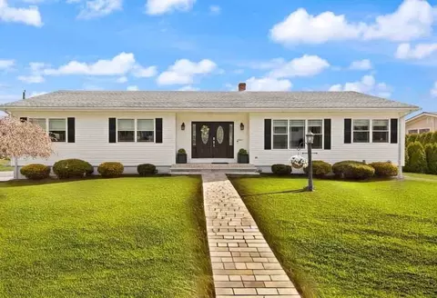 16 Basswood Ave, Dartmouth, MA 02747