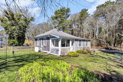 9 Jason Ln, Harwich, MA 02646