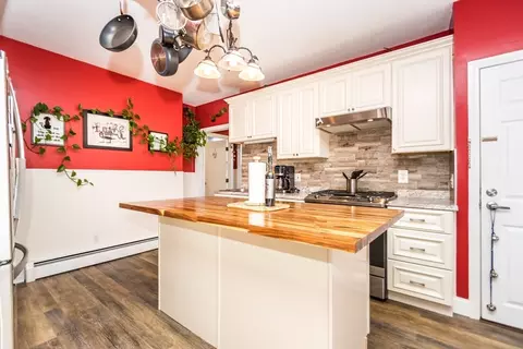 82 E Main St, Avon, MA 02322 photo 6