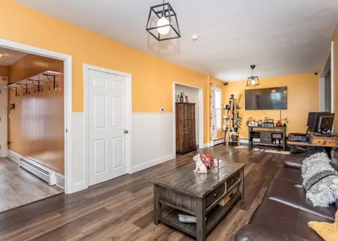 82 E Main St, Avon, MA 02322 photo 3