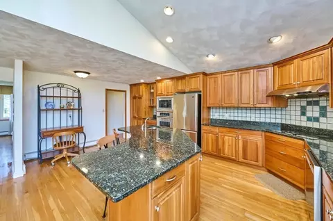 31 Lillian Rd, Lexington, MA 02420 photo 12
