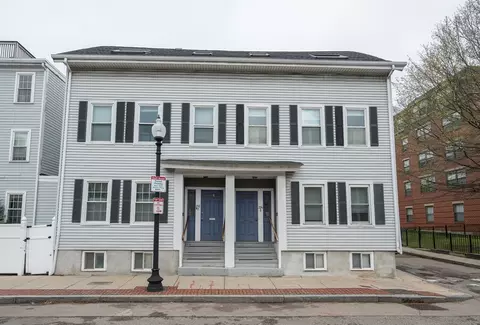 292-294 D St # 1, Boston, MA 02127