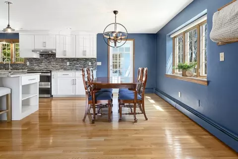 71 Red Gate Ln, Reading, MA 01867 photo 15