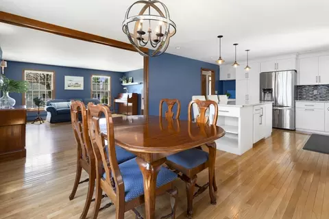 71 Red Gate Ln, Reading, MA 01867 photo 13