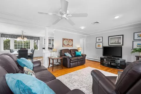 91 Holly Point Rd, Centerville, MA 02632 photo 5