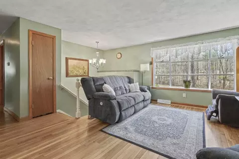 15 Proctor Rd, Townsend, MA 01469 photo 2