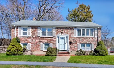 122 Running Brook Rd, Boston, MA 02132