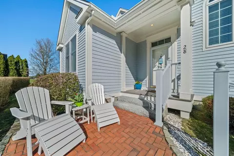 28 Quinns Way #28, Mashpee, MA 02649