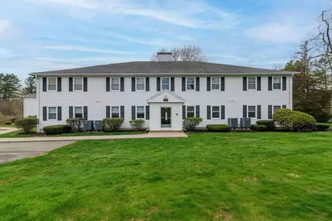 104 Norton Ave #18, Easton, MA 02375