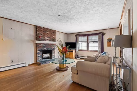 37 Crestview Dr, Millis, MA 02054 photo 6