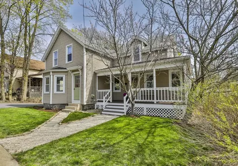 39 Acton St, Maynard, MA 01754