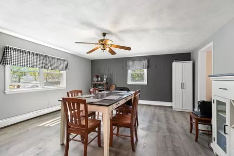 Dining - 152 Springvale Ave, Everett, MA 02149 photo 2 of 3
