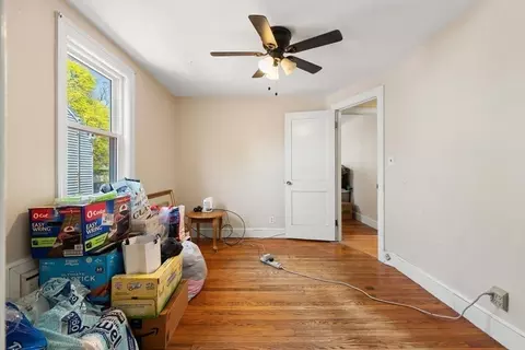 Bedroom - 152 Springvale Ave, Everett, MA 02149 photo 3 of 6