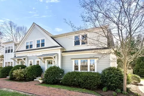 72 Pond #M, Jamaica Plain, MA 02130