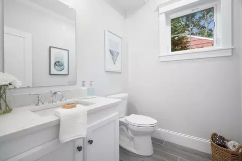 93 South St, Needham, MA 02492 photo 15