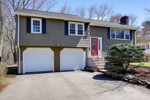48 Pinecrest Rd, Holliston, MA 01746