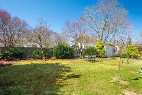 Exterior - 4 Worcester Rd, Sharon, MA 02067 photo 4 of 8