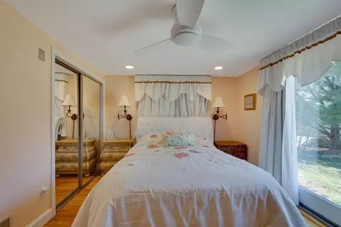 Bedroom - 4 Worcester Rd, Sharon, MA 02067 photo 2 of 3