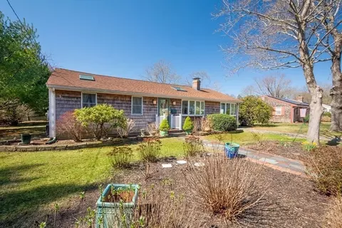 Exterior - 4 Worcester Rd, Sharon, MA 02067 photo 8 of 8