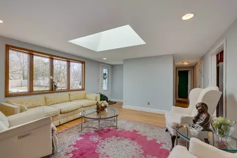 Living - 4 Worcester Rd, Sharon, MA 02067 photo 2 of 5