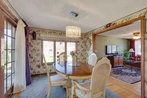 Dining - 4 Worcester Rd, Sharon, MA 02067 photo 2 of 2