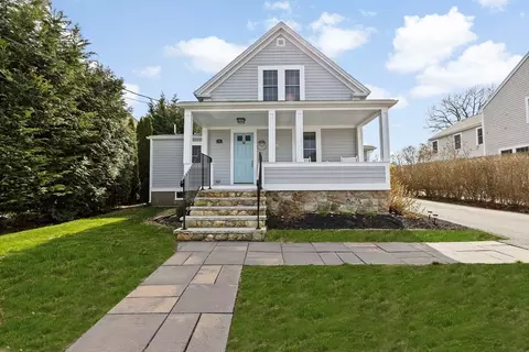 41 Hill St, Cohasset, MA 02025