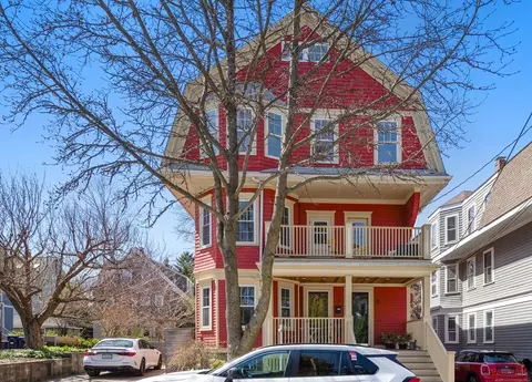 7 Granville Rd # -9, Cambridge, MA 02138