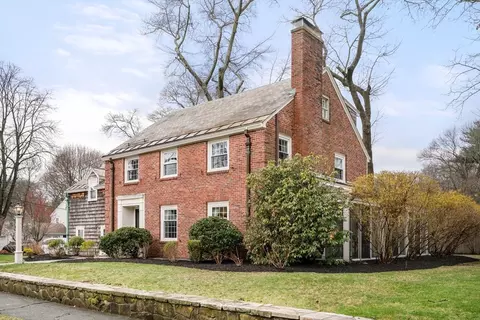 24 Wyndmere, Milton, MA 02186