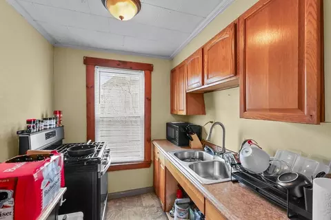 146 Hunter St, Fall River, MA 02721 photo 8