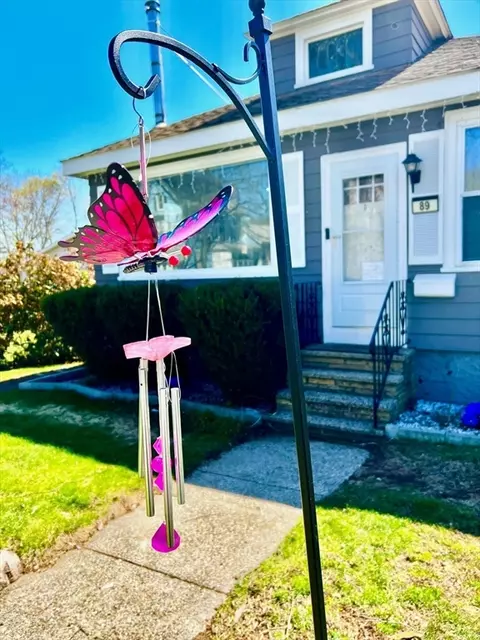 89 Hope St Ext, Attleboro, MA 02703