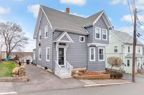 22 Lookout St, Gloucester, MA 01930