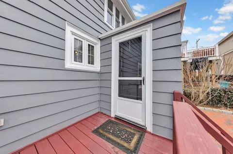 22 Lookout St, Gloucester, MA 01930 photo 8
