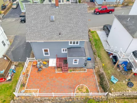 22 Lookout St, Gloucester, MA 01930 photo 9