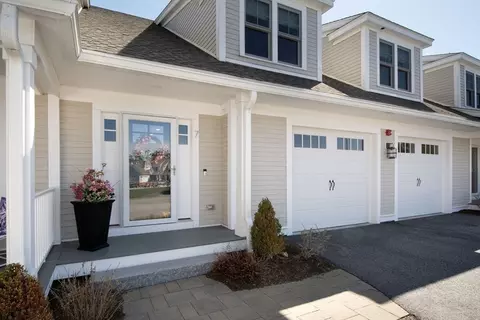 7 Snowy Owl Ln #7, Marshfield, MA 02050
