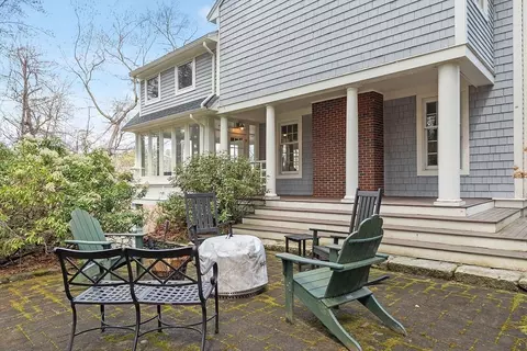 Exterior - 4 Willow Rd, Harvard, MA 01451 photo 7 of 7
