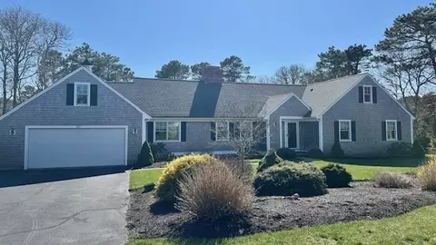 307 Riverview Dr, Chatham, MA 02633