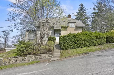 2 Dodge Ave, Worcester, MA 01606